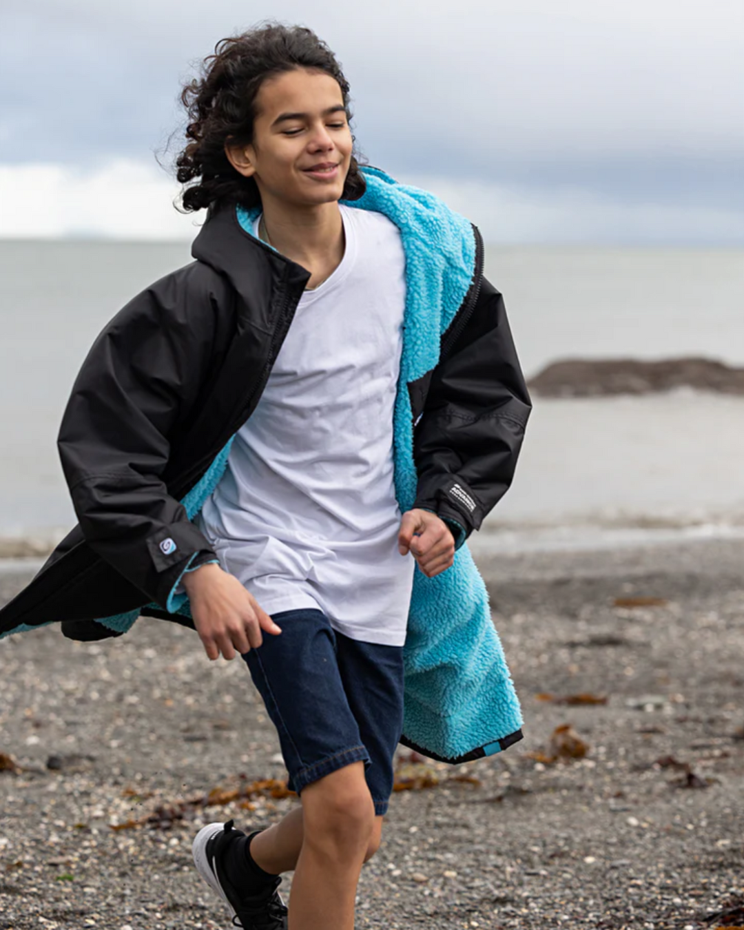 Dryrobe Kids Long Sleeve Changing Robe - Black/ Blue