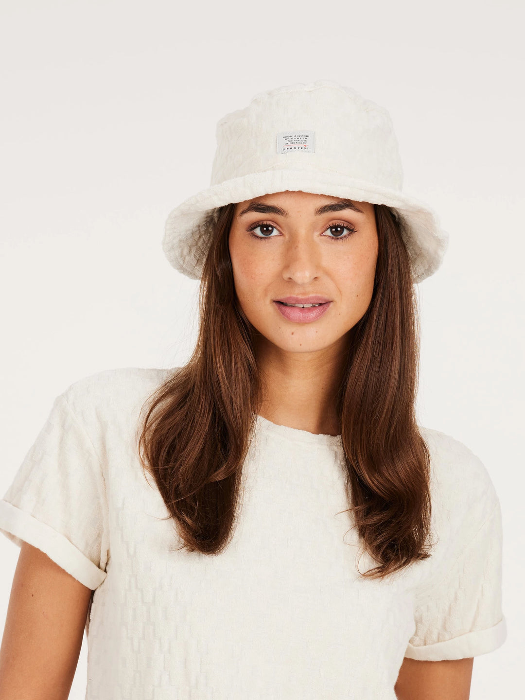 Protest PRTGUUSJE Bucket Hat Kit Off White Brighton Watersports