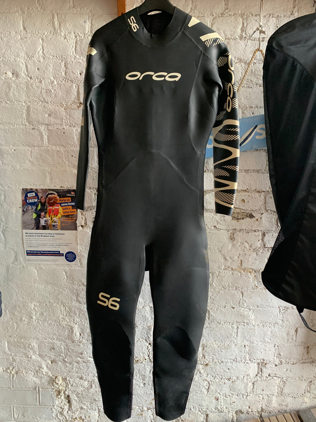 Orca S6 Men’s wetsuit - size 9 - Zip needs replacing - Good Condition